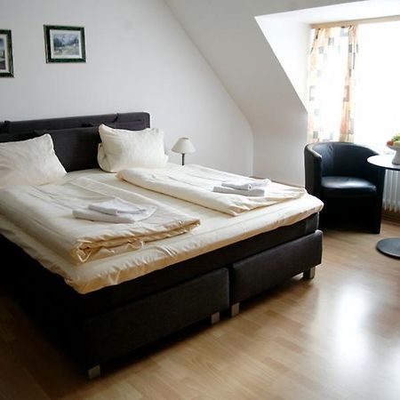 Hotel Am Markt Kleinblittersdorf Eksteriør billede